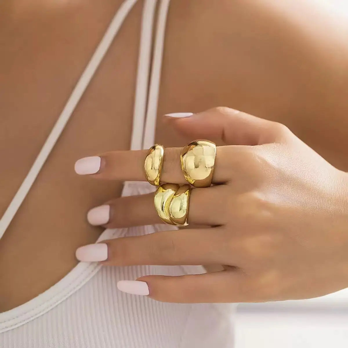 2025 New 6PCS Punk-Style Alloy Electroplated Irregular Exaggerated Flower Ring for Women Elegant Baroque Limited Pearl Ring Jewe